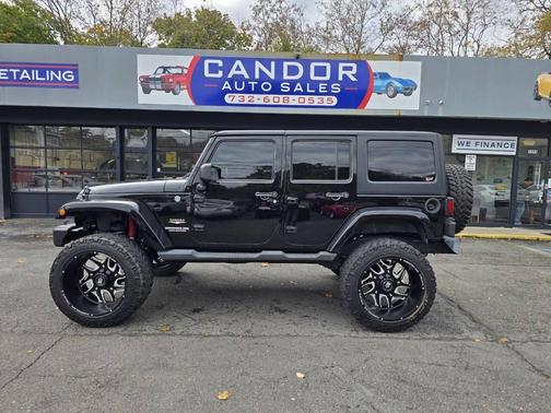 2012 Jeep Wrangler Unlimited Sahara