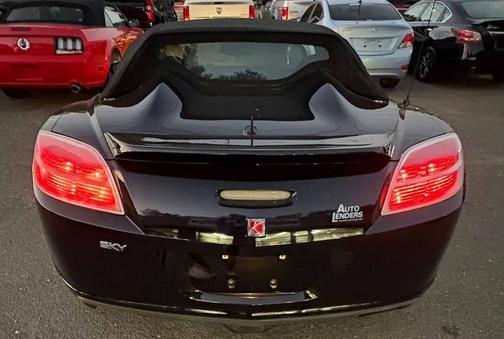 2007 Saturn Sky Base 2dr Convertible