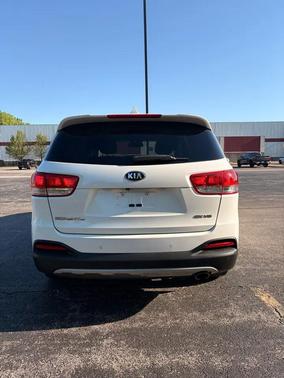 Snow White Pearl 2016 Kia Sorento EX