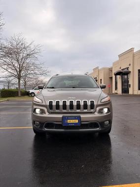 Light Brownstone Pearlcoat 2017 Jeep Cherokee Limited