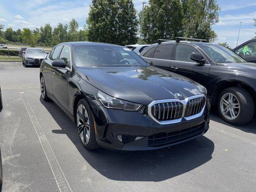 Black Sapphire Metallic 2026 BMW 540 xDrive