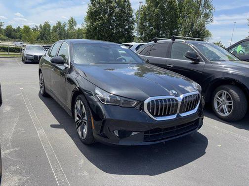 Black Sapphire Metallic 2026 BMW 540 xDrive
