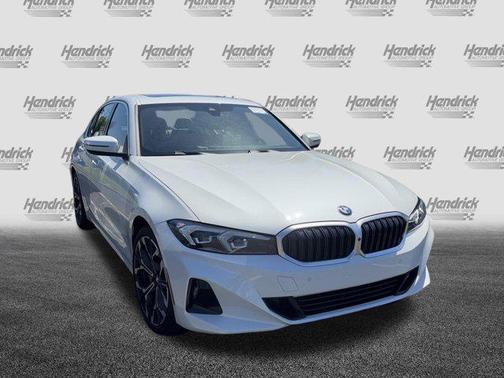 Mineral White Metallic 2025 BMW 330 330i