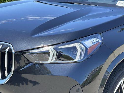 Black Sapphire Metallic 2026 BMW X1 xDrive28i