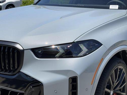 Brooklyn Grey Metallic 2026 BMW X5 xDrive40i
