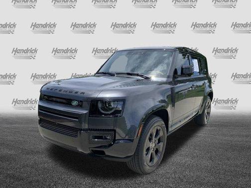 2024 Land Rover Defender 110 P400 X-Dynamic SE