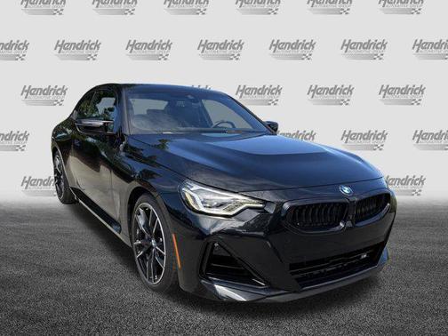 2025 BMW M240 i