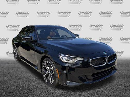 2025 BMW 230 i xDrive