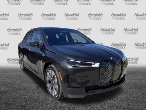2025 BMW iX xDrive50