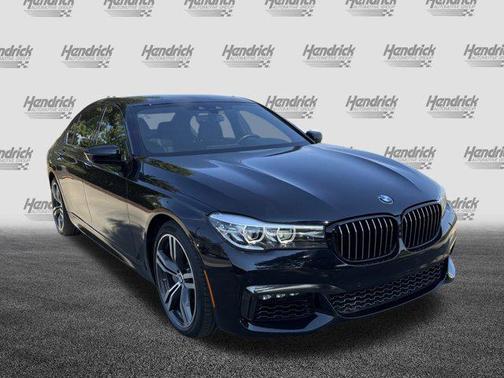 2019 BMW 740 740i