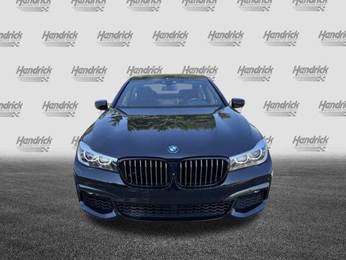 2019 BMW 740 740i