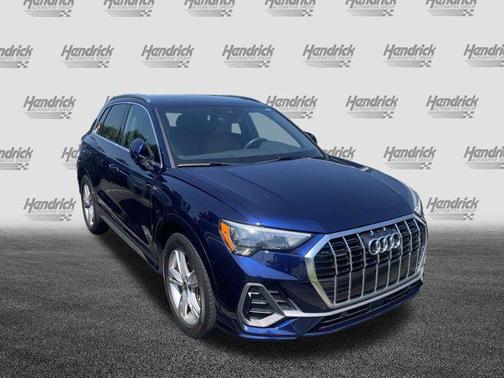 2022 Audi Q3 45 S line Premium