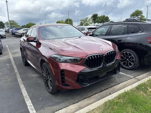 Aventurin Red Metallic 2026 BMW X6 xDrive40i