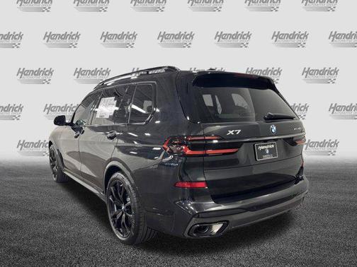 Black Sapphire Metallic 2026 BMW X7 xDrive40i