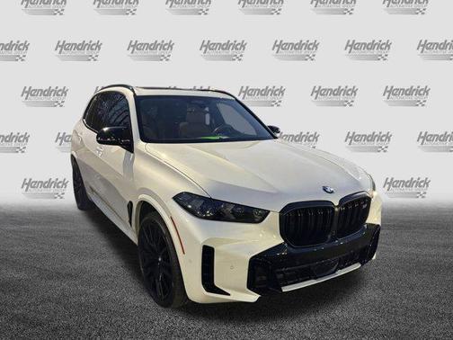 2025 BMW X5 M60i