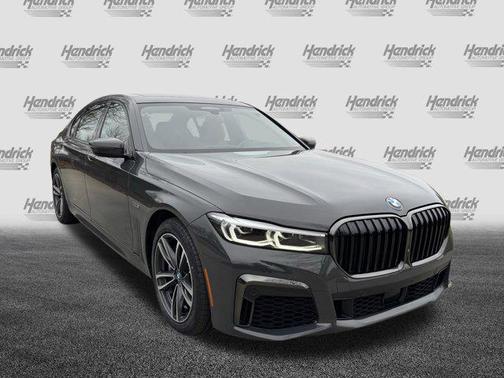 2022 BMW 745e xDrive
