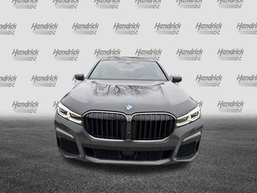 2022 BMW 745e xDrive
