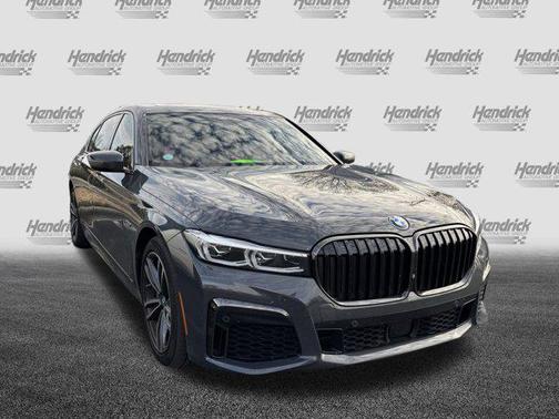 2022 BMW 745e xDrive
