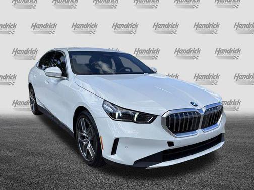 2026 BMW 530 i xDrive