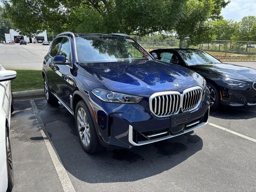 Tanzanite Blue II Metallic 2026 BMW X5 xDrive40i