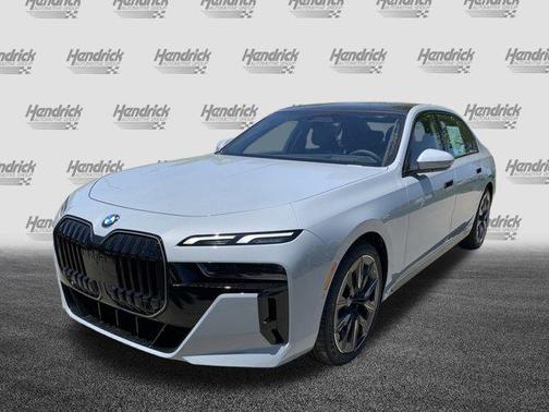 2025 BMW 740 i xDrive