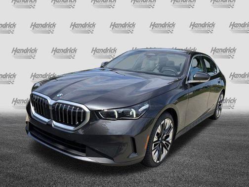 2025 BMW 540 i xDrive