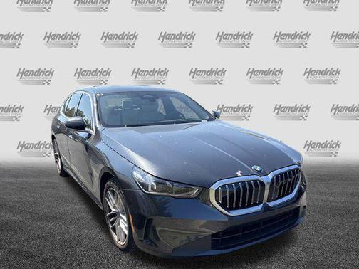 2025 BMW 530 i xDrive