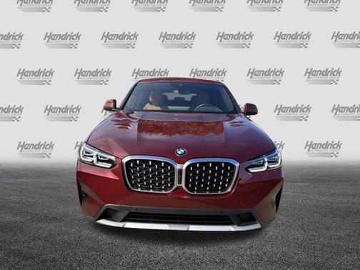 2025 BMW X4 xDrive30i