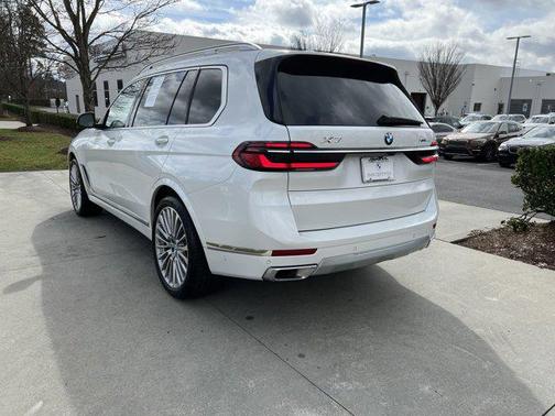2024 BMW X7 xDrive40i