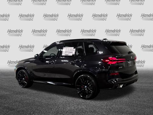 Black Sapphire Metallic 2026 BMW X5 sDrive40i