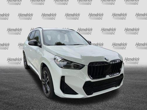 Alpine White 2023 BMW X1 xDrive28i