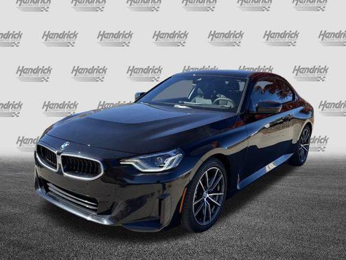 2025 BMW 230 230i