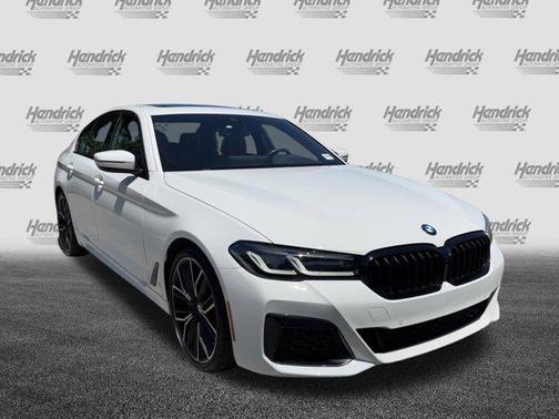 Alpine White 2023 BMW 540 i