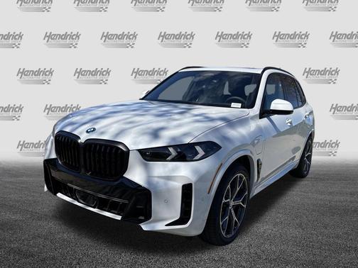 Mineral White Metallic 2026 BMW X5 PHEV xDrive50e
