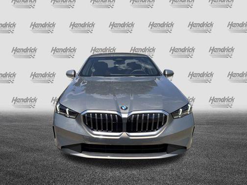 2025 BMW 530 i