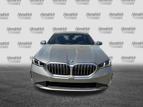 Oxide Grey Metallic 2026 BMW 530 530i