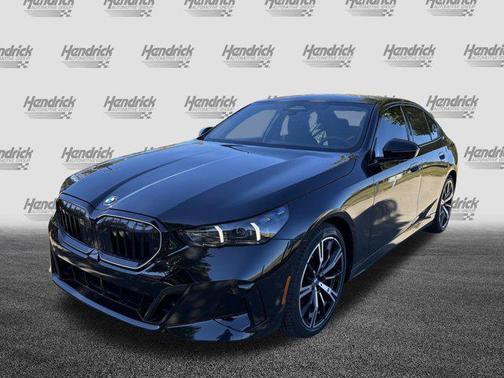 2025 BMW 530 i