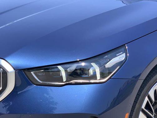2024 BMW 530 i