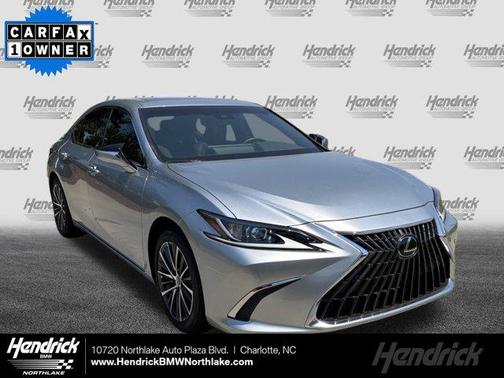 2025 Lexus ES 300h Base