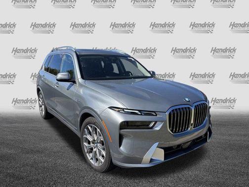 2025 BMW X7 xDrive40i
