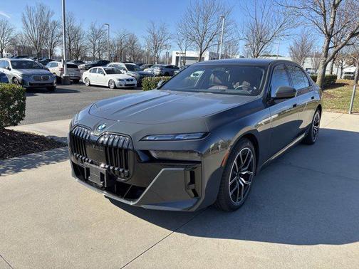 2023 BMW 760 i xDrive