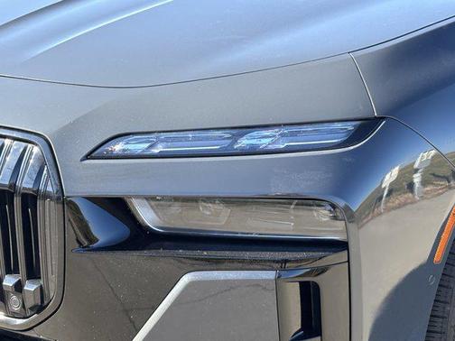 2023 BMW 760 i xDrive