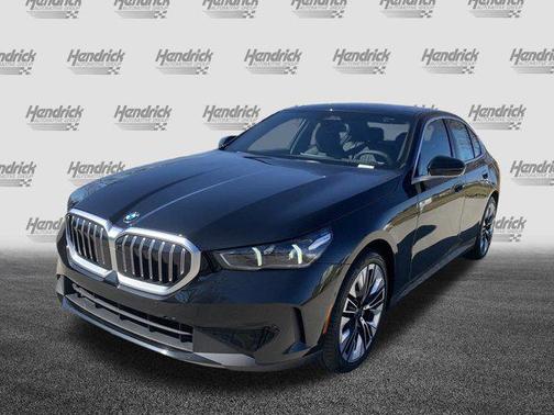 2025 BMW 530 i