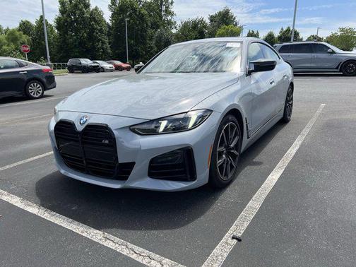 2025 BMW M440 i