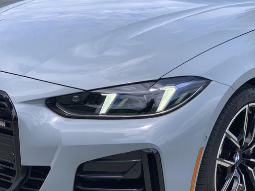 2025 BMW M440 i