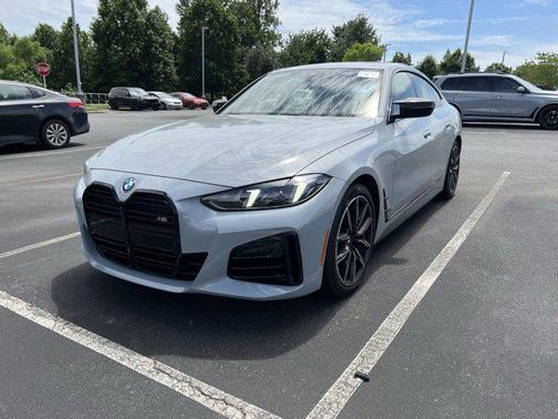 2025 BMW M440 i