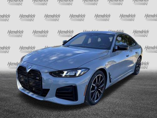 2025 BMW M440 i