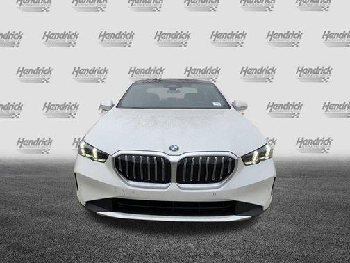 2025 BMW 530 i