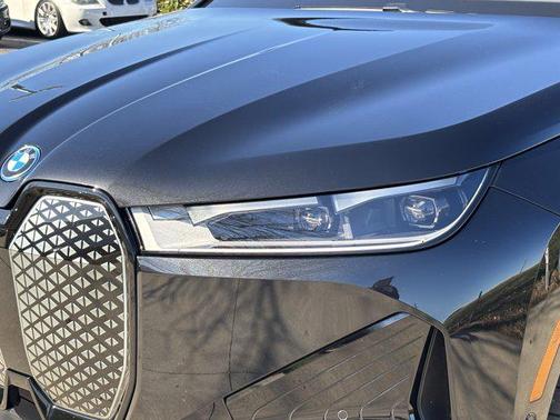 2025 BMW iX xDrive50