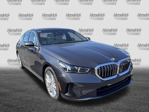 2025 BMW 530 i